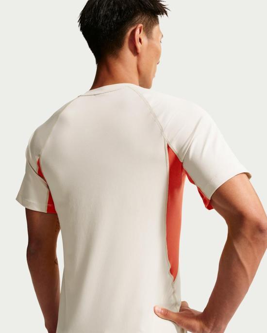 Nike Short Sleeve T-Shirt for Men IO1453 104 DOM