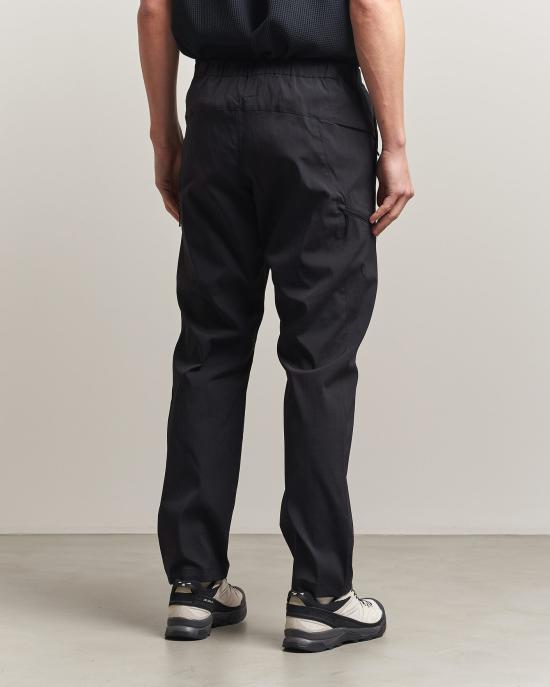 GOLDWIN Training Jogger Sweatpants for Men GM75157BK BLACK DOM