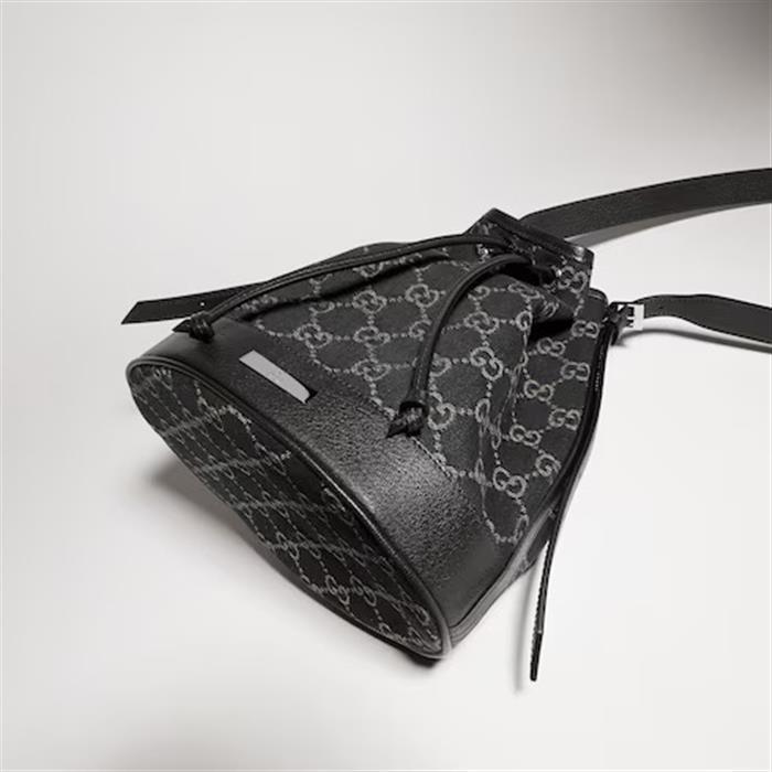 GUCCI Venice Small Bucket Bag Black Leather Shoulder Bag