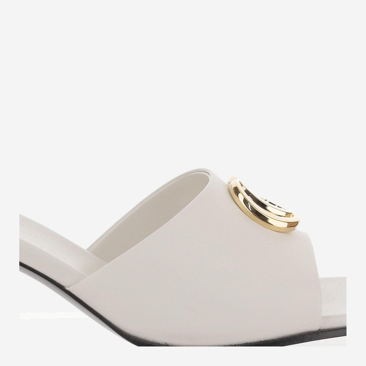 GUCCI Black Leather Pumps Sandals