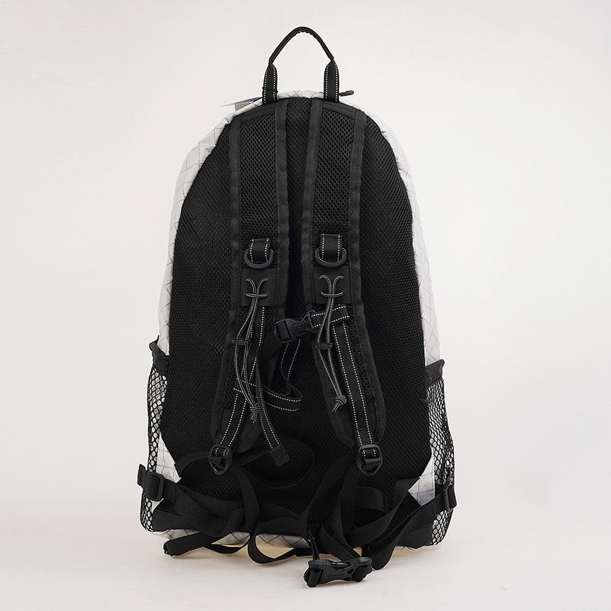 and wander Unisex Eco Pack 20L Daypack Backpack 574597 5204
