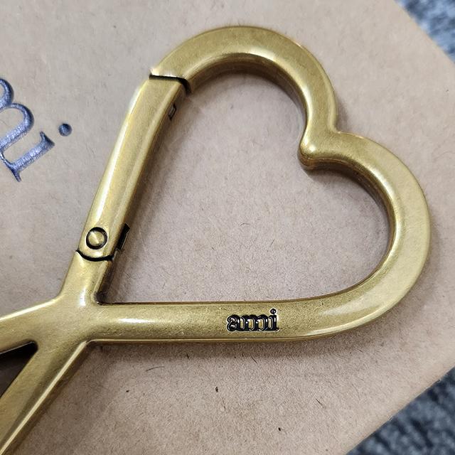 AMI Heart Logo Hook Keyring Key Holder Unisex Accessories UKR907 369 907