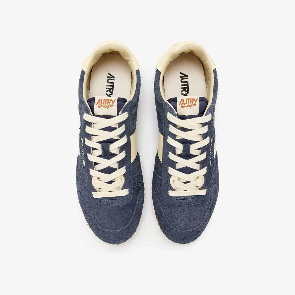 AUTRY Windspin Suede Women’s Low-Top Sneakers
