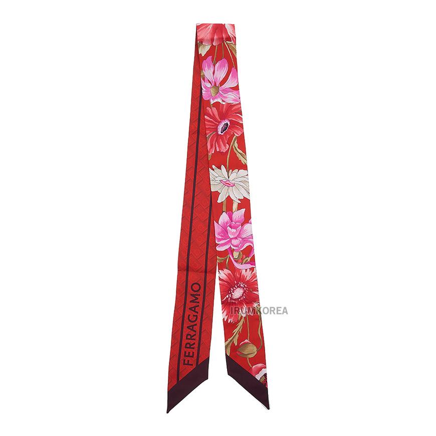 Ferragamo Women’s Silk Scarf Red Fuchsia 0780233