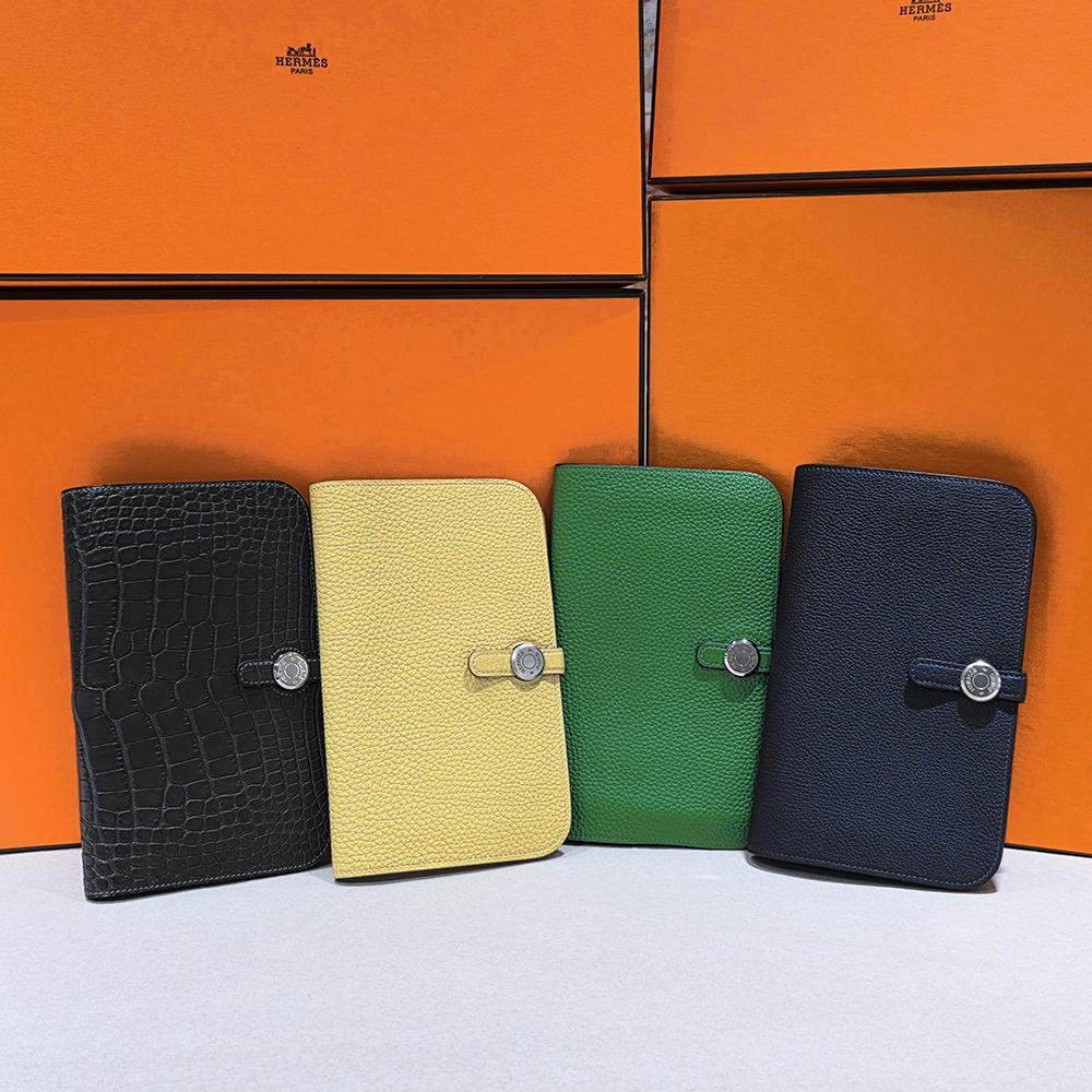 HERMES Togo Leather Dogon Duo Long Wallet Green Palladium Hardware