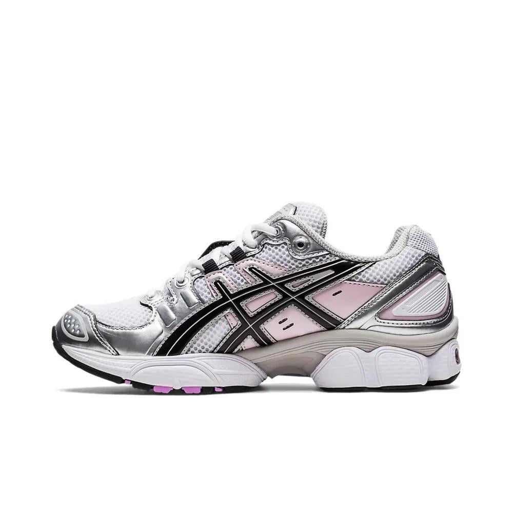 Asics GEL-Nimbus 9 White Black Pink Low-Top Sneakers 1202A278 103