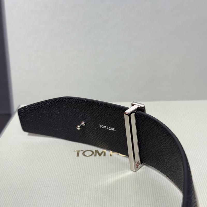 TOM FORD Men’s Reversible T Buckle Leather Belt Navy/Black