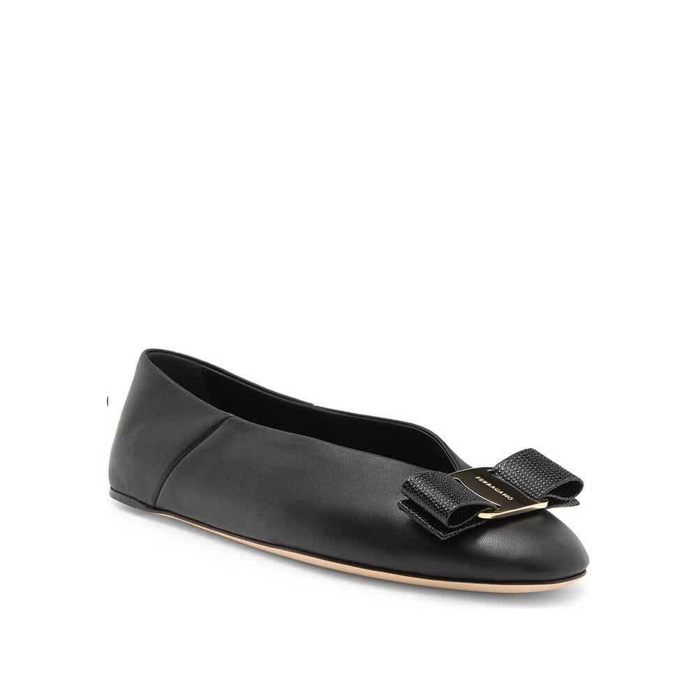 Ferragamo Vara Bow Flat Shoes for Women 01K221 782883