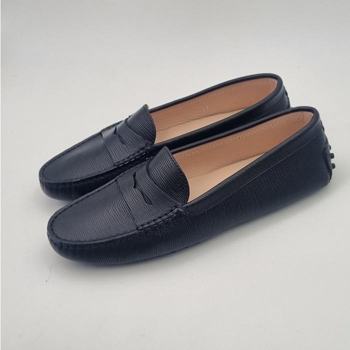Tods Black Leather Gommino Driving Moccasin Shoes Sandals