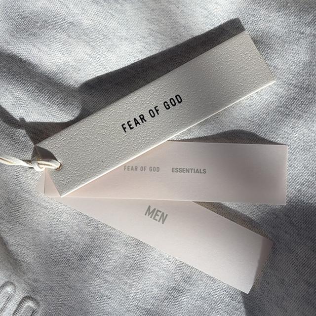 Fear of God Essentials Embossed Logo Classic Sweatshirt Unisex 192HO256552F