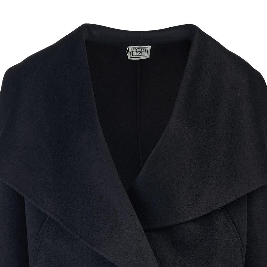 Toteme Women’s Signature Double-Breasted Jacket 252 WRO0203 FB0006