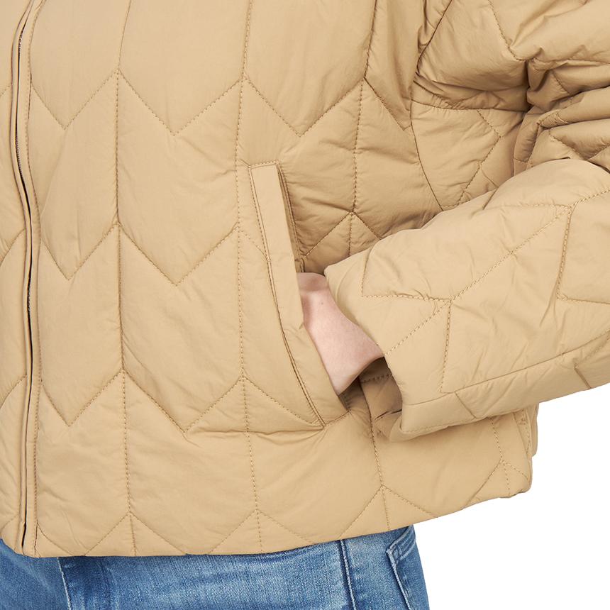 Maison Kitsune Women’s Quilted Jacket PW02126 WW9067 0054