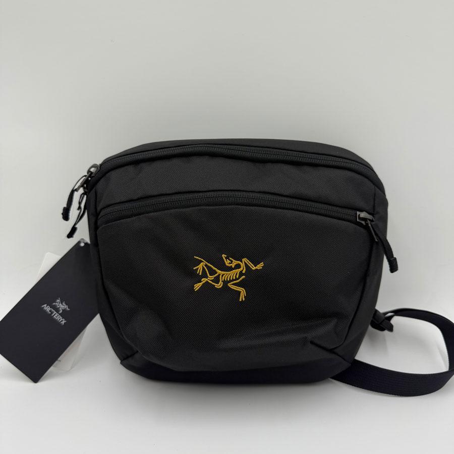 ARC`TERYX Mantis 2 Waist Pack 24K Black Crossbody Mini Bag