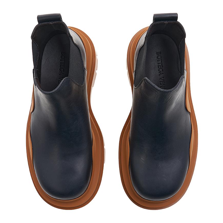 Bottega Veneta Tire Chelsea Boots Men’s Black Leather