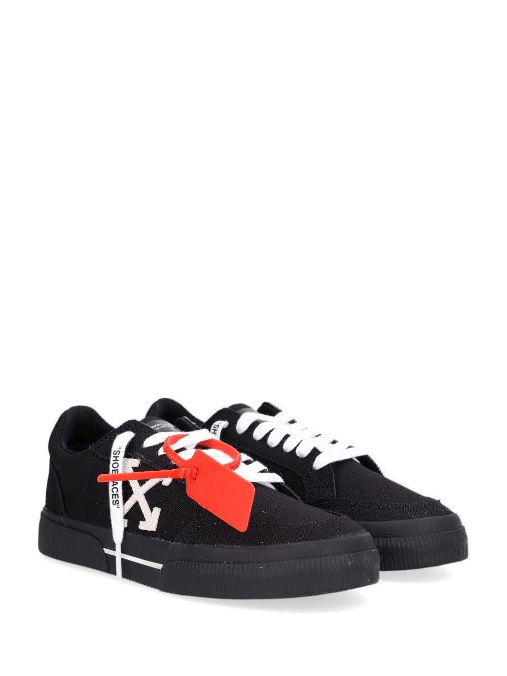 OFF WHITE Black Leather Low-Top Sneakers