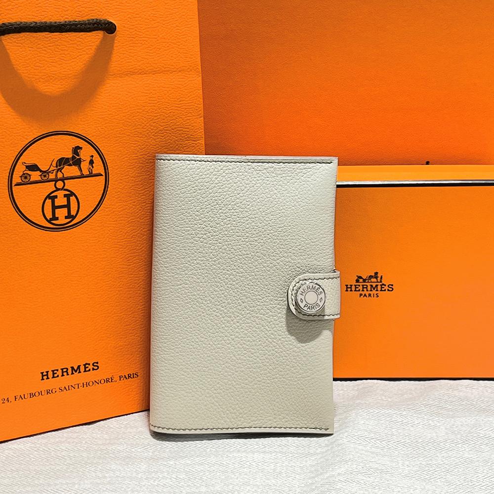HERMES Epsom Calfskin RMS Passport Holder Wallet Beton