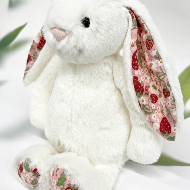 jELLYCAT Blossom Cream Bunny Berry Small Keyring