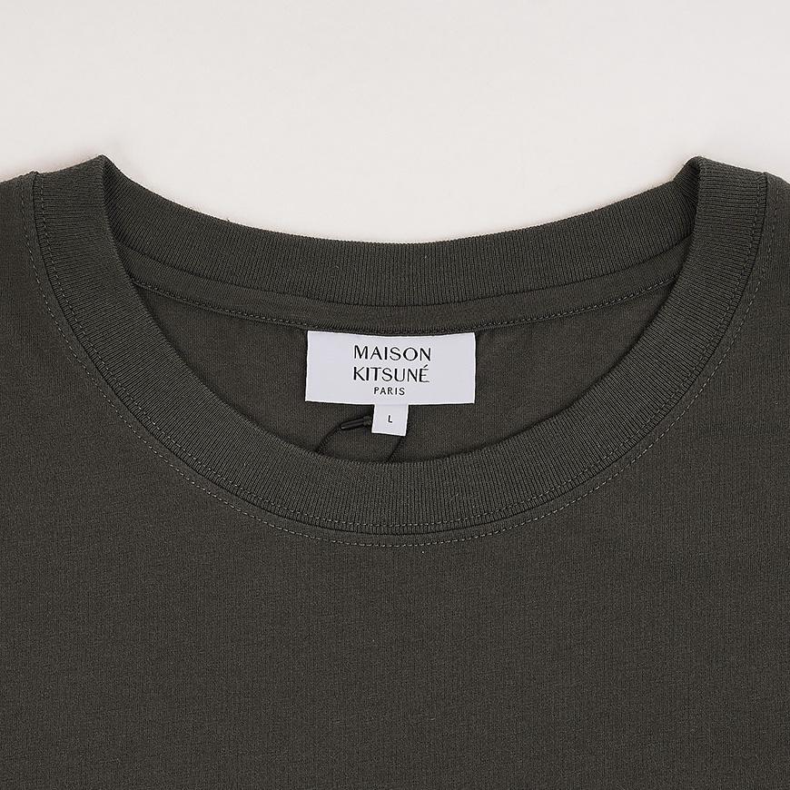 Maison Kitsune Dreaming Fox Comfort T-Shirt Navy Men's QM00102 KJ7026 0453