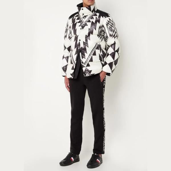Moncler Reversible Down Puffer Jacket Black Men’s 1A00141 68352 999