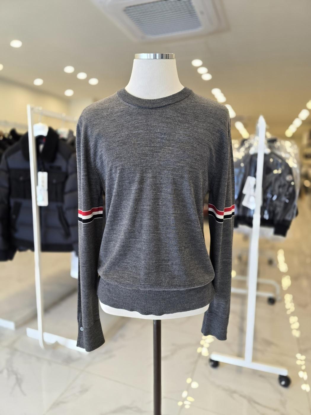 THOM BROWNE Grey Merino Wool Armband Crewneck Sweater MKA412A Y1014 035