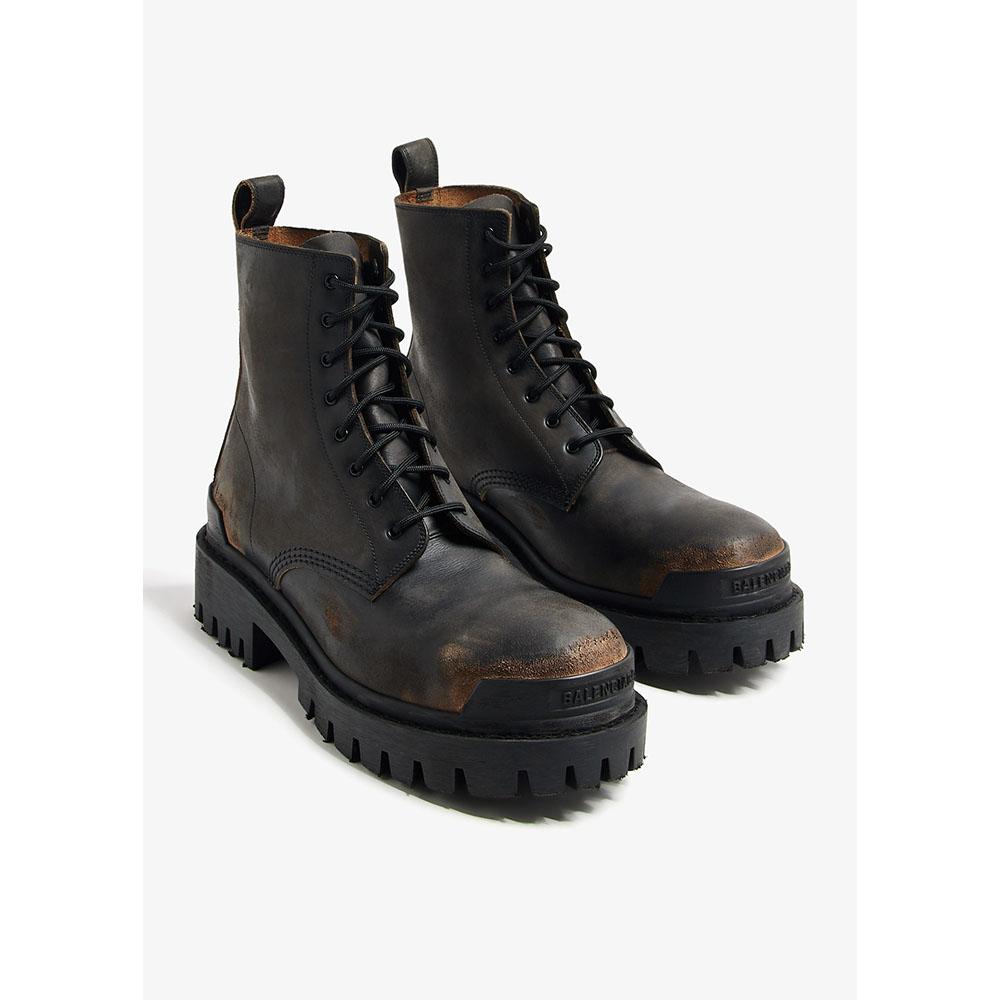 BALENCIAGA Strike Leather Chelsea Boots for Men Black