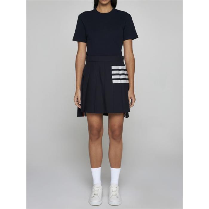 THOM BROWNE Relaxed Fit Center Back Stripe Short Sleeve T-Shirt