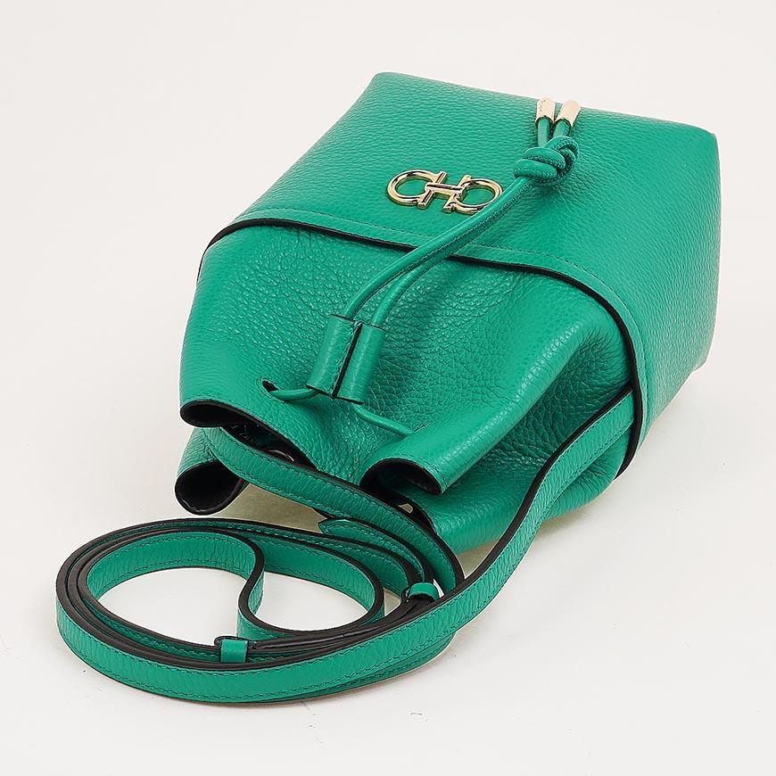 Ferragamo Gancini Mini Bucket Bag Women’s Shoulder Ba 21 2970 SMERALDO 0758898 1