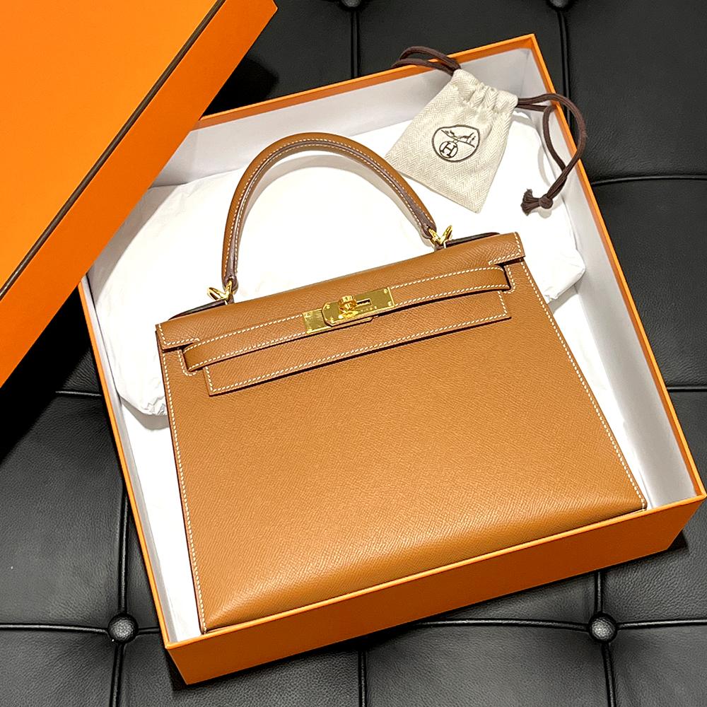 HERMES Sellier Kelly 28 Gold Leather Tote Bag with Gold Hardware