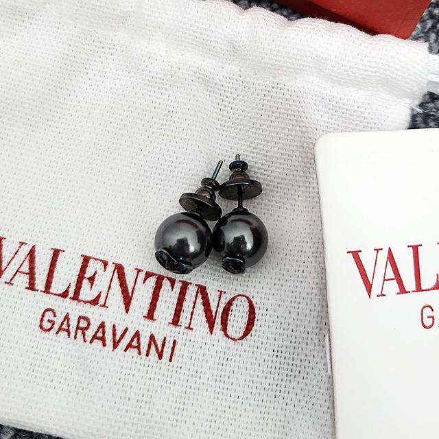 VALENTINO V Logo Signature Pearl Earrings