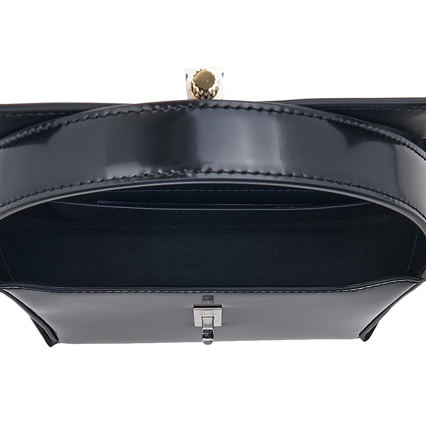 Ferragamo Women's Geometric Shoulder Bag 21 3971 NERO 0762804