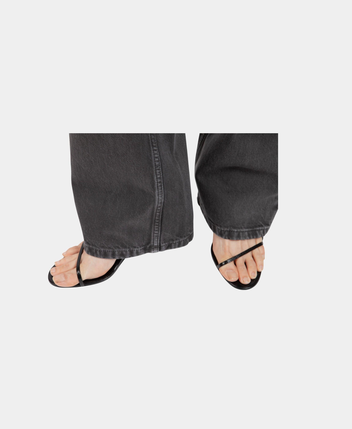 The Row Low Rise Straight Leg Denim Jeans LYNDSEY 8726W3810 FBK