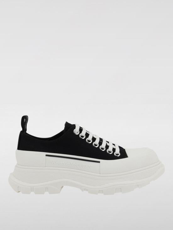 Alexander Mcqueen Tread Slick Lace-Up Low-Top Sneakers 697072 W4AAQ 1070
