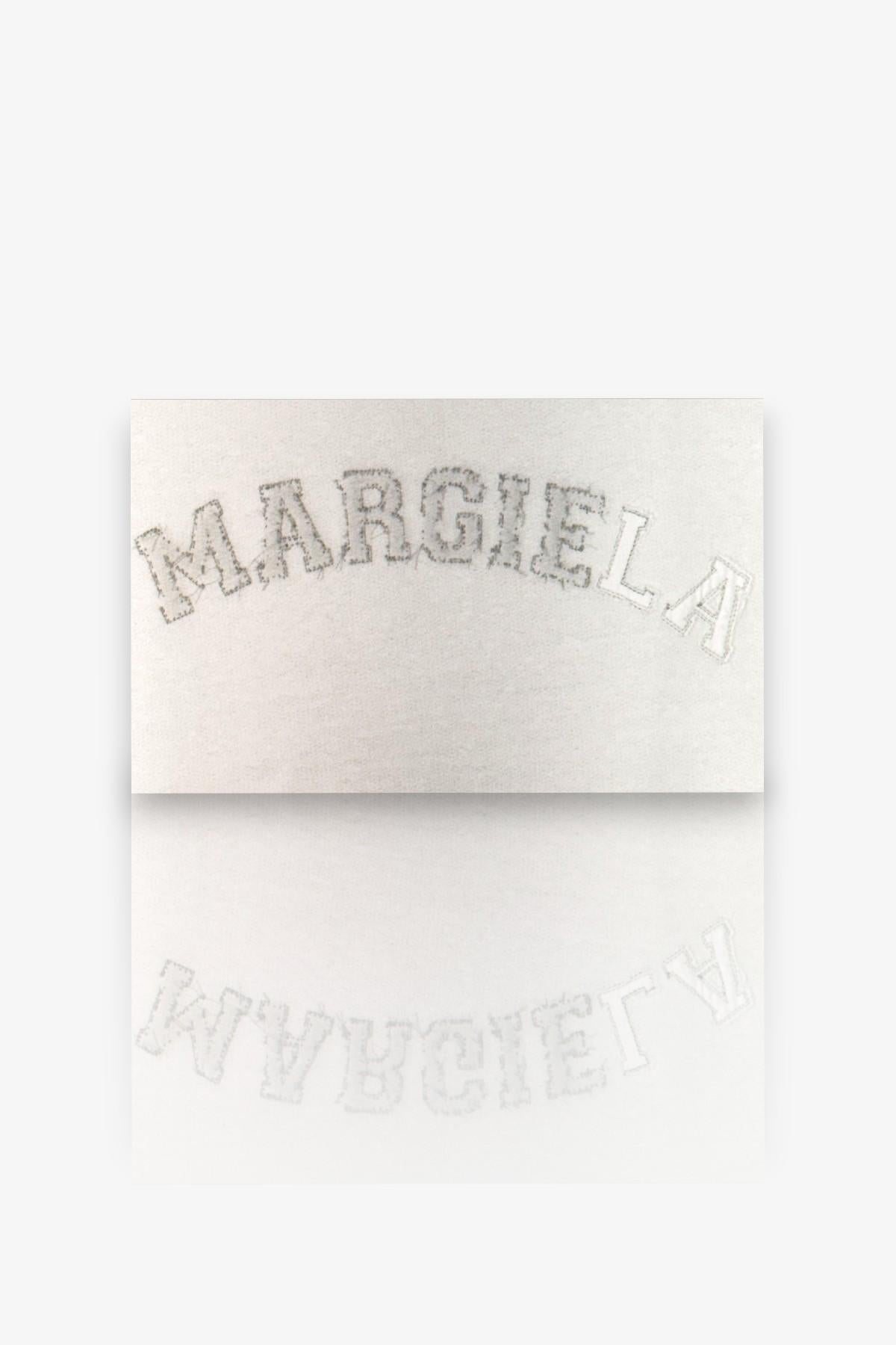 Maison Margiela Stitch Logo Short Sleeve Sweatshirt S51GU0136 M25016 103