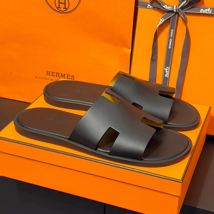 HERMES Izmir Slippers Calfskin Black Men’s Slides