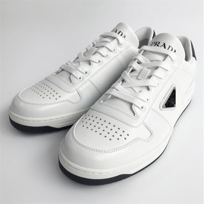 PRADA Logo Low-Top Sneakers 2EE364
