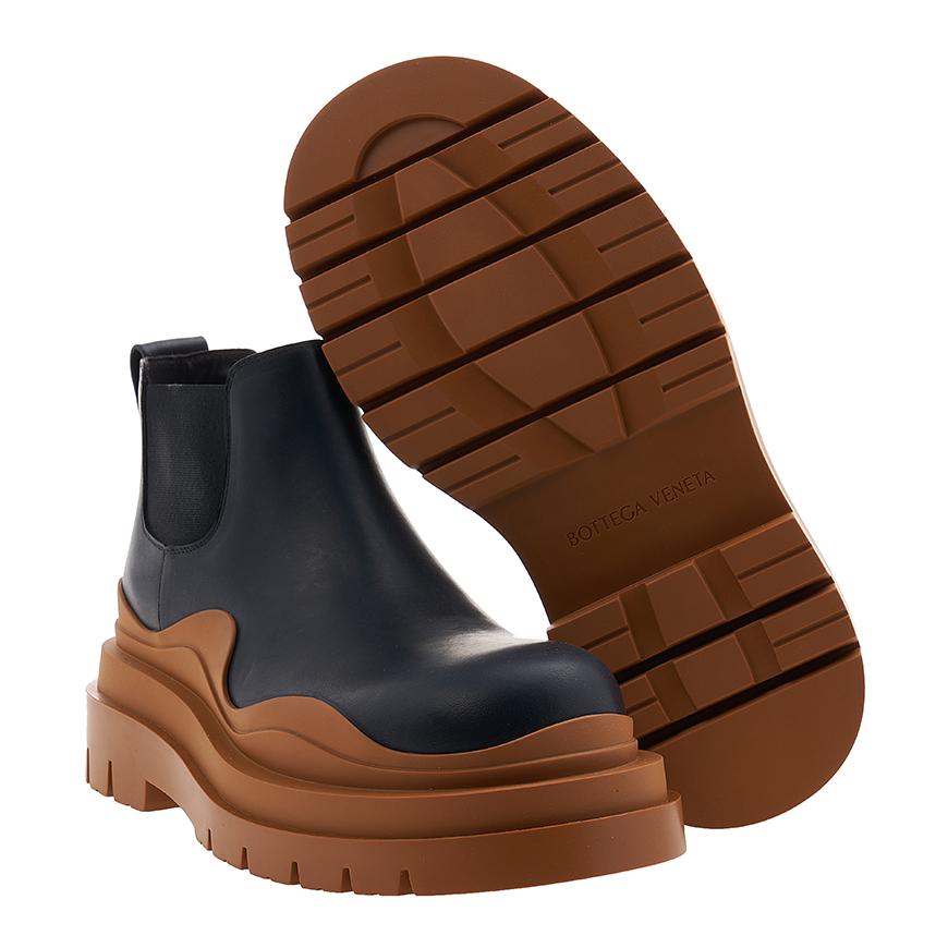 Bottega Veneta Tire Chelsea Boots Men’s Black Leather