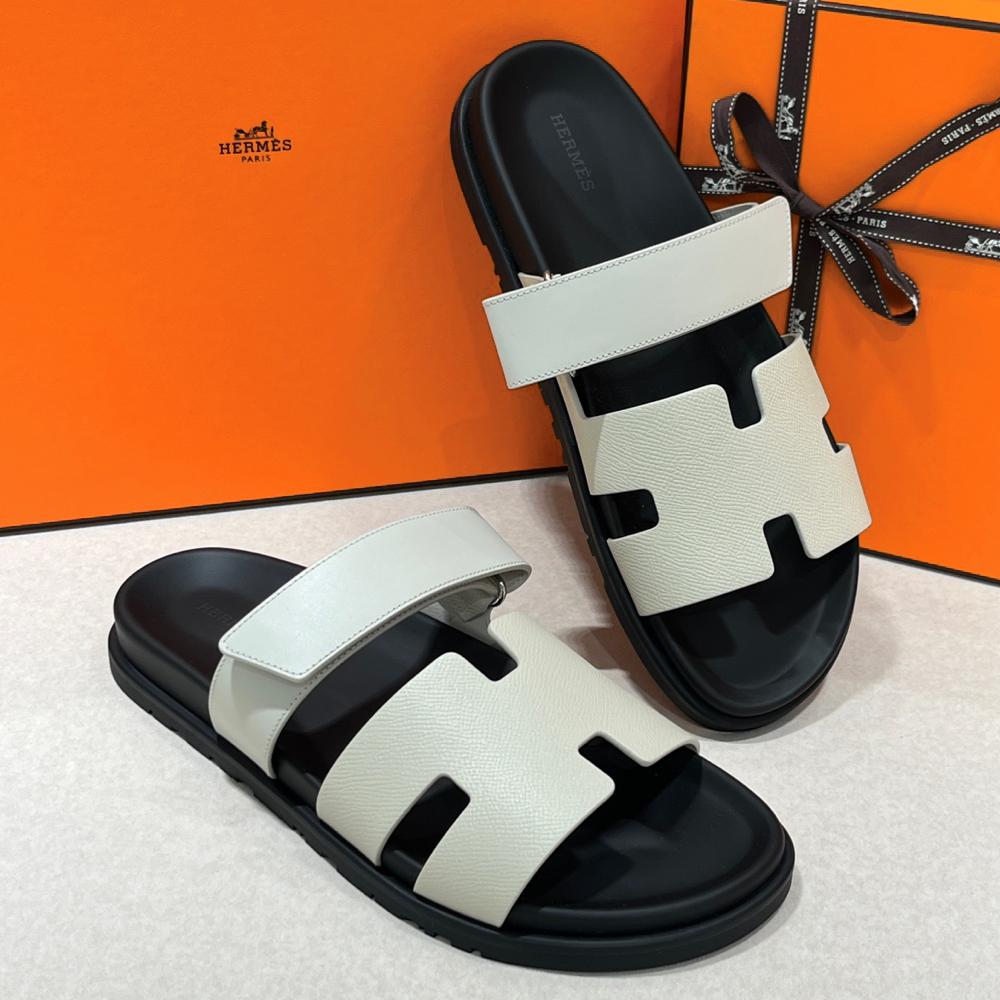 HERMES Mens Chypre Sandals Epsom Calfskin Light Gray