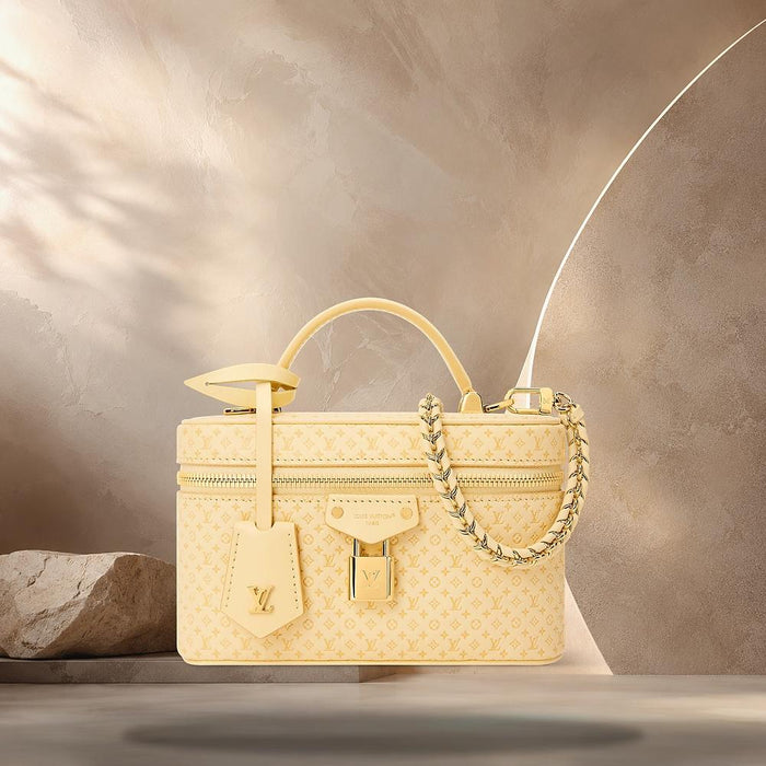 Louis Vuitton Vanity Chain Pouch Banana Tote Bag M29051