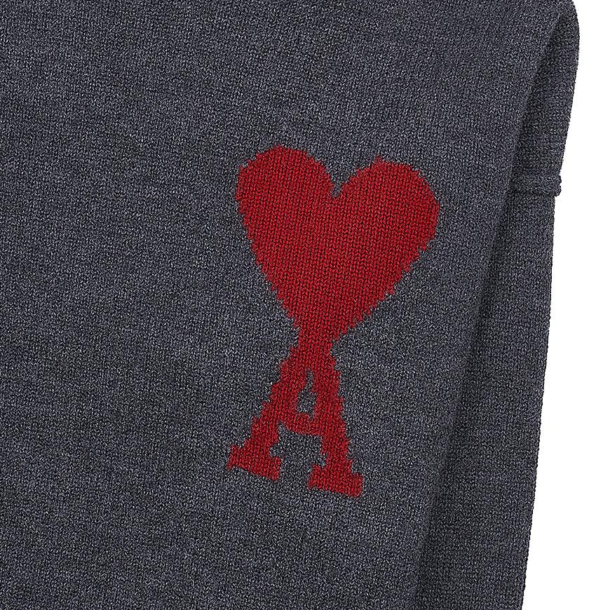 AMI Unisex Big Heart Logo Turtleneck Knit Sweater BFUKS406 018 084