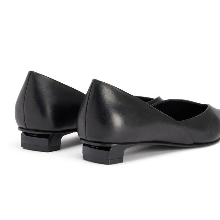 AMI Women’s Pointed Toe Flats Black Leather Shoes