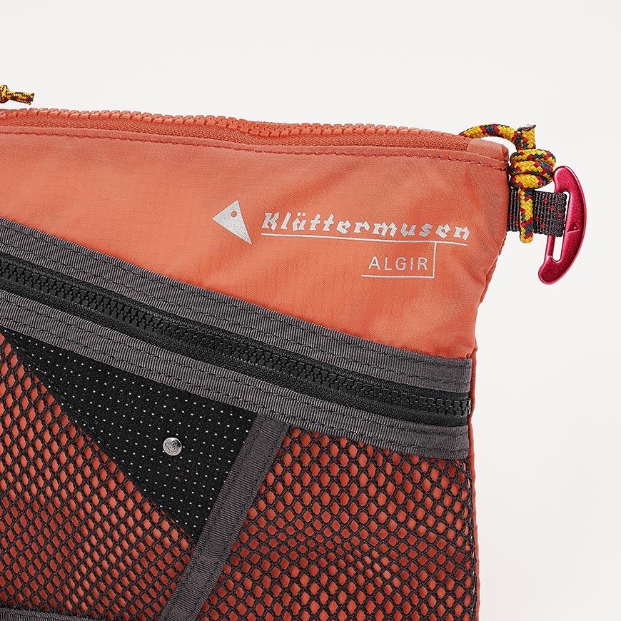 Klattermusen Algir Accessory Bag M Unisex Crossbody Bag Navy