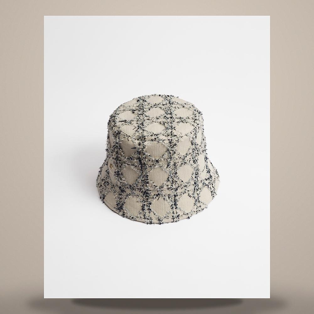 DIOR Cannage Teddy D Narrow Brim Bucket Hat White Blue Cotton CPB06225ADCN C001