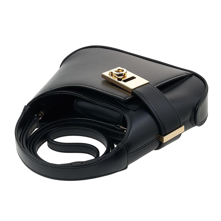 Ferragamo Women’s Leather Crossbody Bag 21 5943 NERO 0769137 2