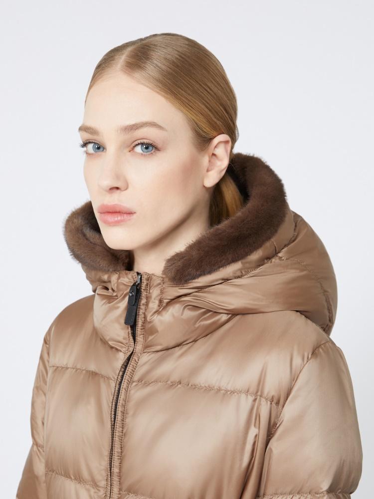 Max Mara MIRAGE Faux Fur Hood Trim Scarf MINK 001