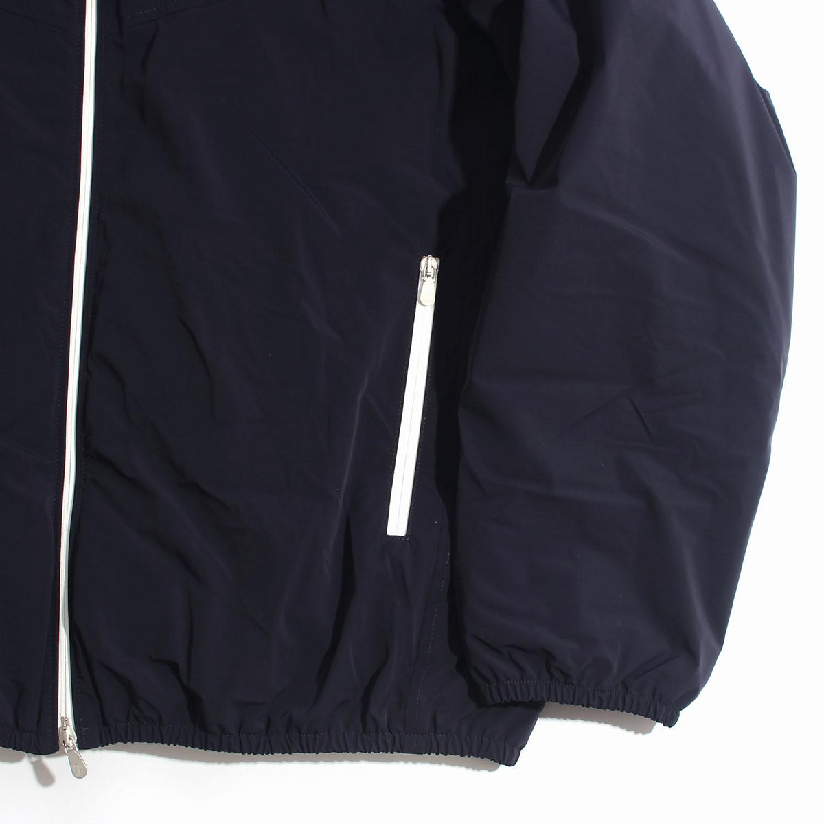 Brunello Cucinelli Navy Nylon Lightweight Hooded Puffer Jacket MM49A7431G C1086