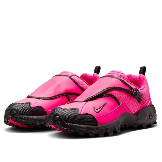Nike ACG Facade Hyper Pink Low-Top Sneakers
