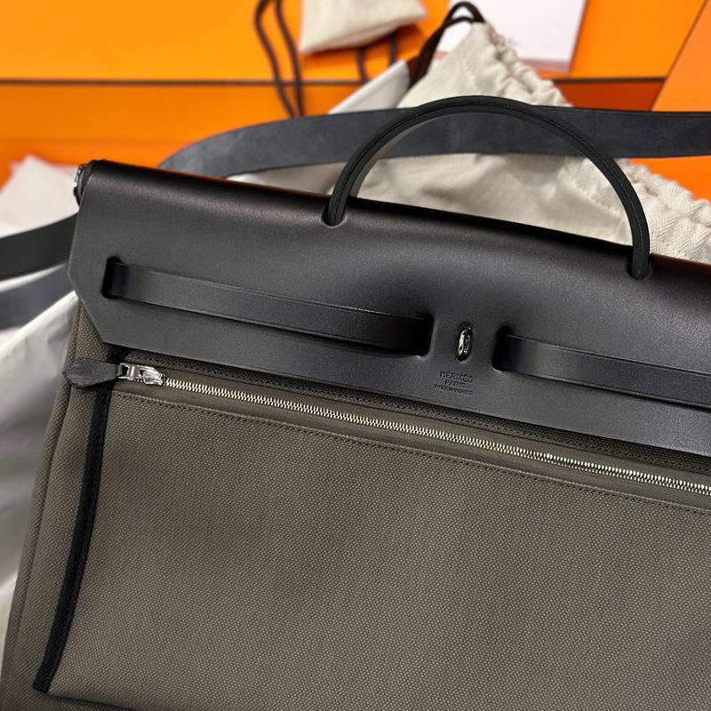 HERMES Khaki Canvas Herbag 39 Shoulder Tote Messenger Bag Silver Hardware