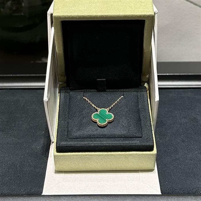 Van Cleef & Arpels Vintage Alhambra Pendant Necklace Gold