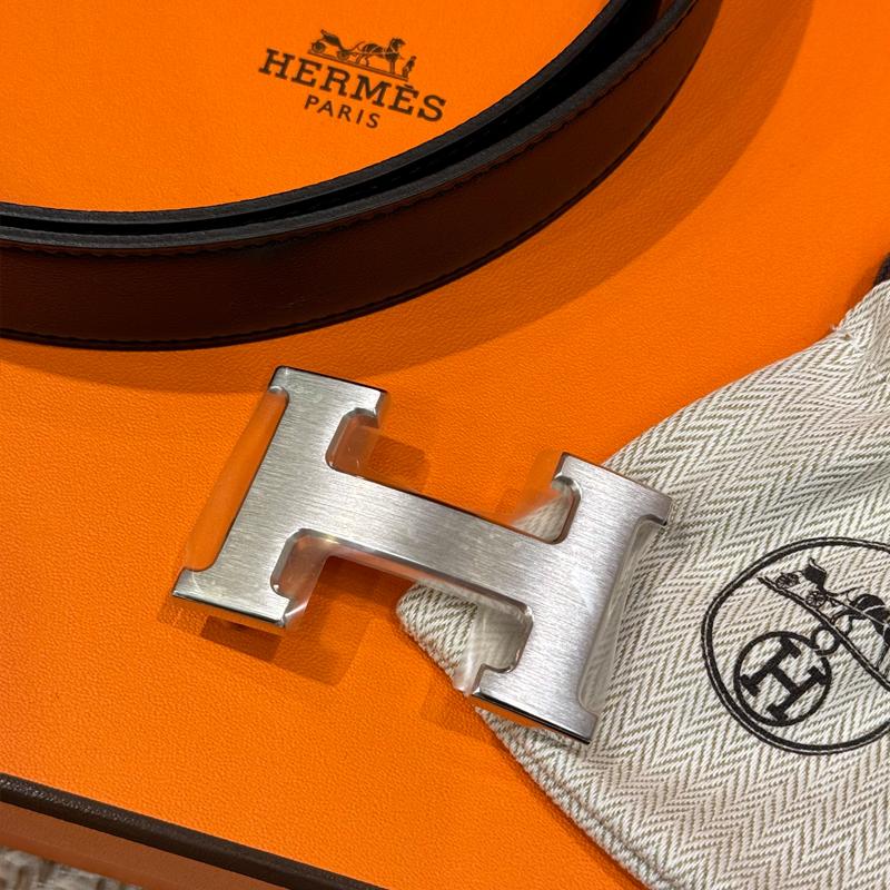 HERMES Reversible Black/Navy Leather Belt with Silver H Buckle