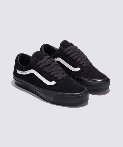 Vans Classic Lace-Up Low-Top Sneakers for Men VN000D56B8C1 DOM